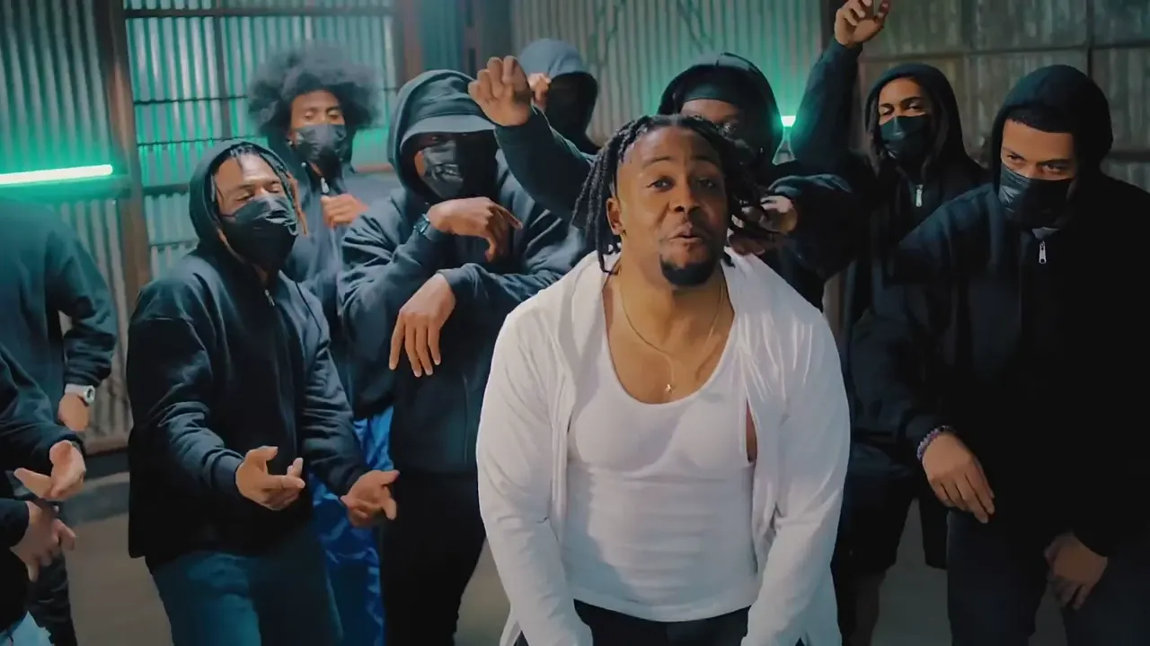 Still from Emmy Duvo, No Call Back music video